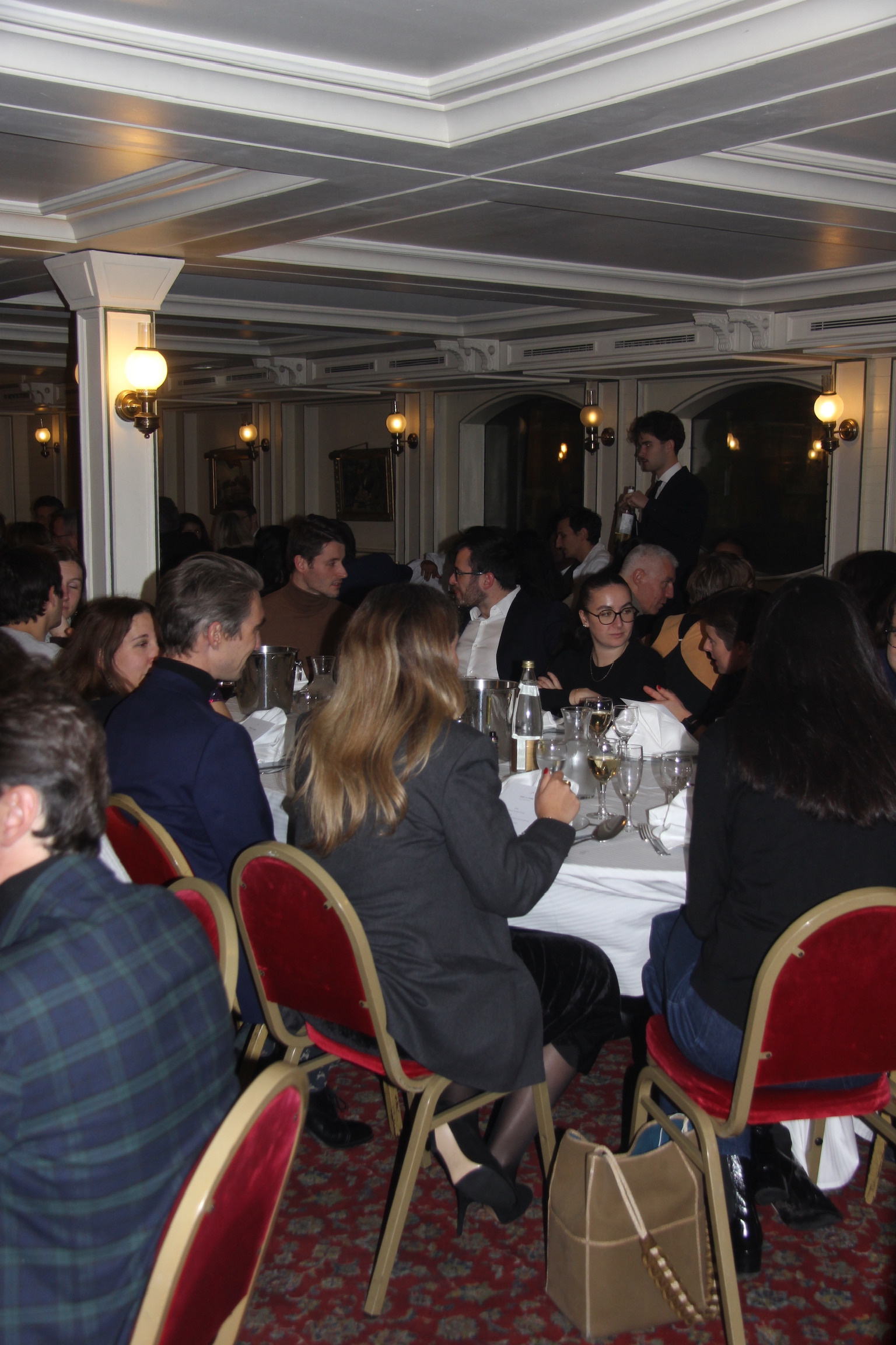 Invités à table — soirée Air Liquide