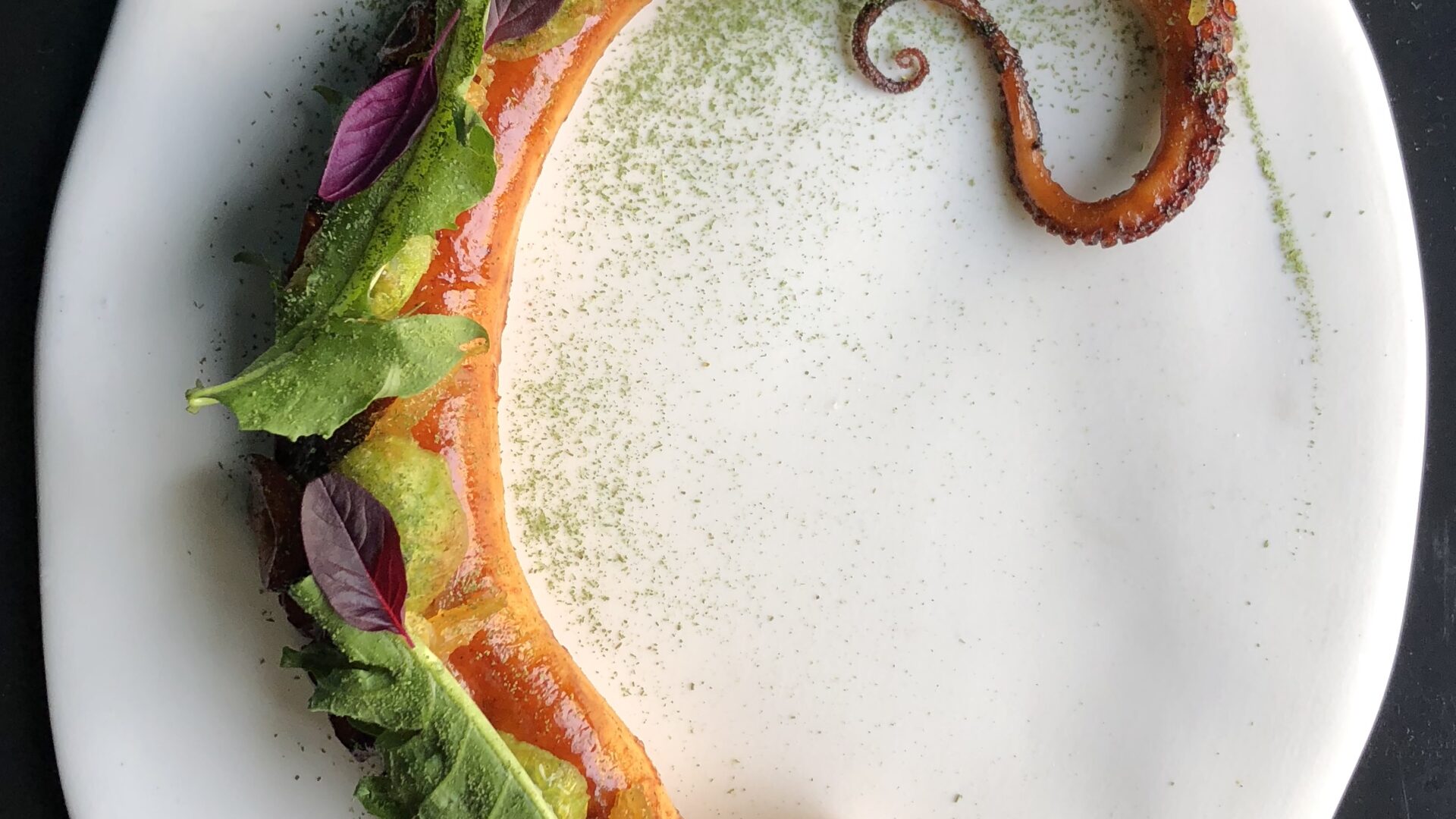 A signature course served at a Prémices private dinner in Paris